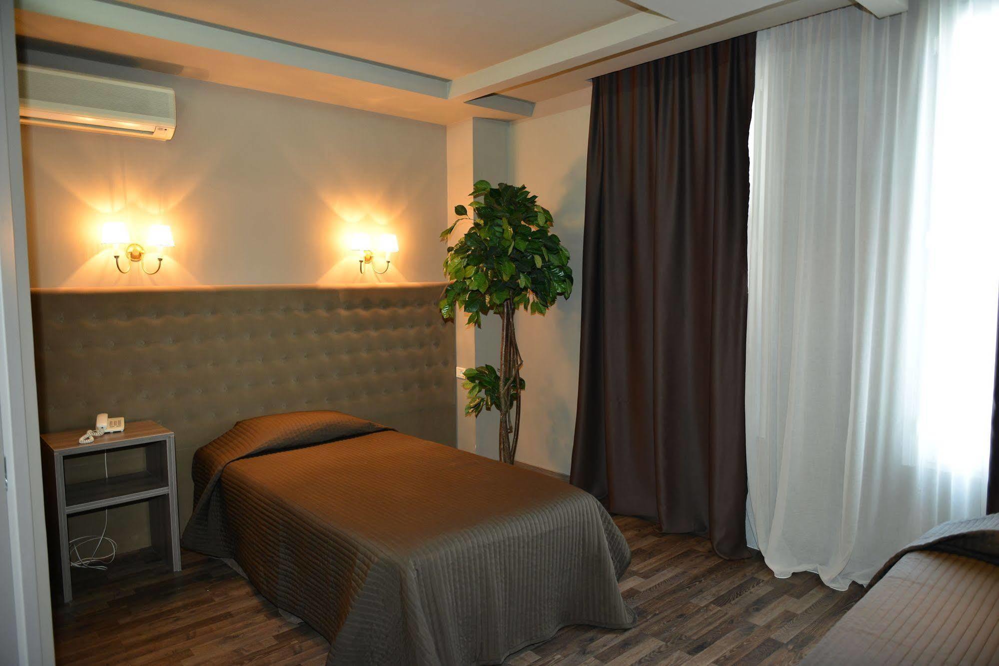 Doro Hotel 4*